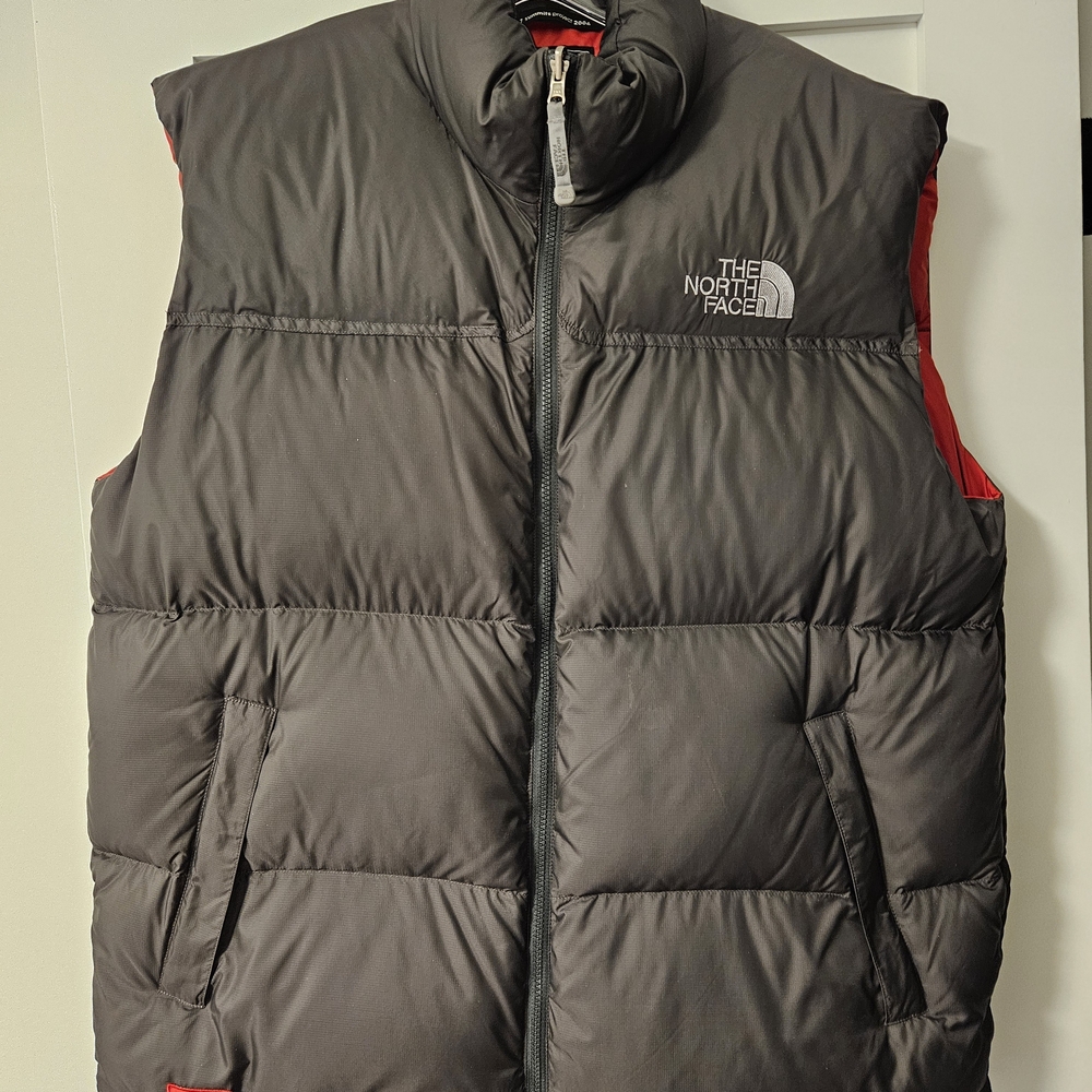 The North Face Men's Charcoal and Red Puffer Vest